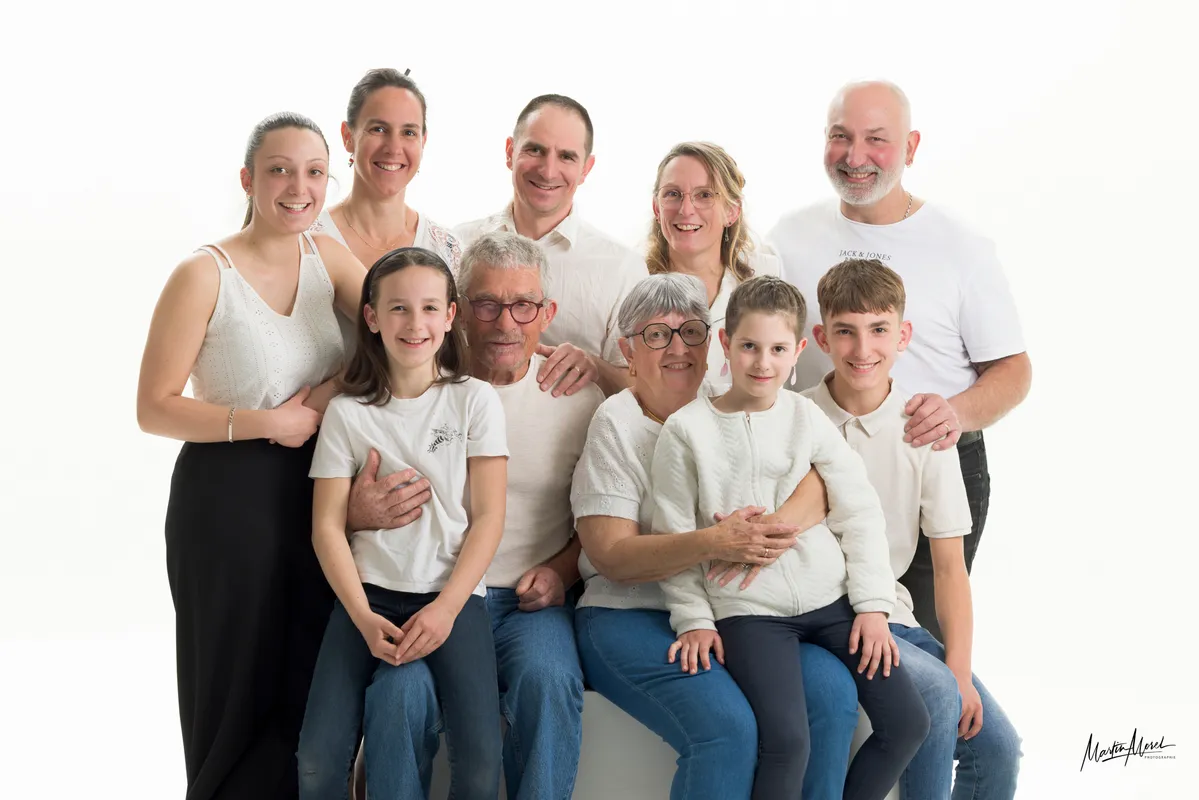 Photographe de famille multigénérationnelle à Grenoble et Voiron - Studio Martin Morel